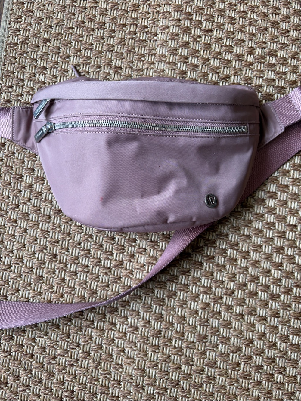 lululemon athletica Dusty Pink Waist Bag